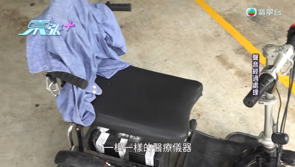 觀塘屋苑「輪椅男」狂野時速!驚見逆線飆車、突然企起身 當事人親揭雙腿真相