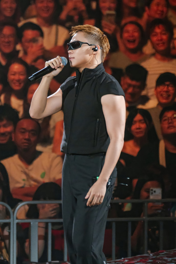 MC張天賦演唱會尾場完場強忍淚水 湯令山任嘉賓驚喜宣布明年1月紅館開騷