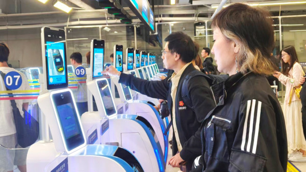 圖片來源:www.nfnews.com 新皇崗口岸7月正式啟用!一地兩檢5分鐘過關!地底B2無縫直達深圳地鐵7號綫