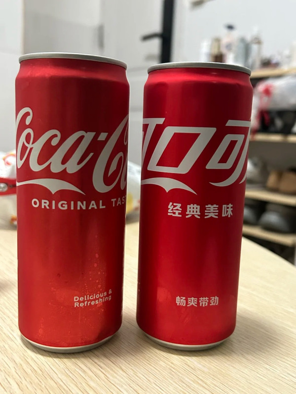 網民驚覺香港可樂與內地可樂大不同？成分表揭露味道差異真相：難怪香港版特別夠氣！