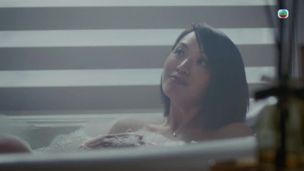 非份之罪丨陳煒浸泡泡浴若隱若現晒美肌！50路零死角防腐身材獲封「沐浴巨星」