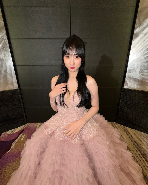 姚焯菲疑當眾藐爆鍾柔美4秒影片被瘋傳！極速變臉驚爆鬧不和破裂惹聯想：扮都費事？