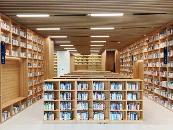 深圳羅湖區文化新地標親子好去處！16層圖書館 設24小時自助閱讀專區 免預約入場 