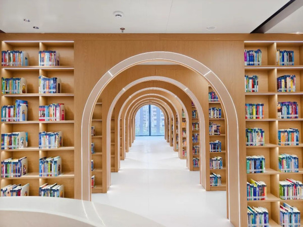 深圳羅湖區文化新地標親子好去處！16層圖書館 設24小時自助閱讀專區 免預約入場 