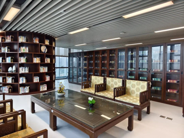深圳羅湖區文化新地標親子好去處！16層圖書館 設24小時自助閱讀專區 免預約入場 