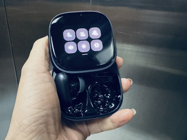 開箱實測Anker AI耳機Liberty 5 Pro Max雙向即時翻譯+個人化聲效 1星期免充電強續航