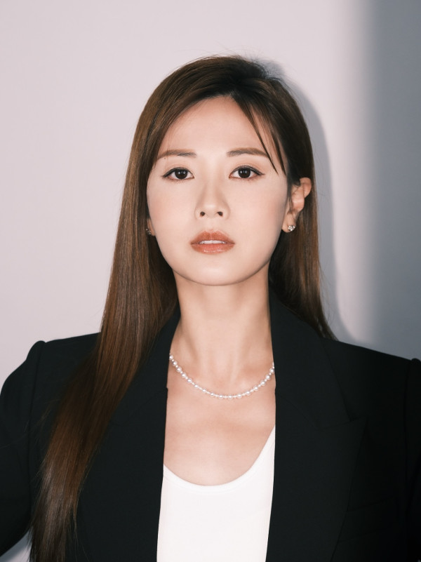 TVB失宠花旦罕晒低胸瘦回最巅峰！甩掉肥肿孕味打破单身怀孕传闻