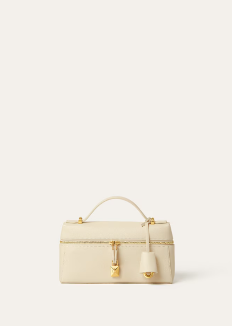 照片來源：官方網站Loro Piana Extra Bag