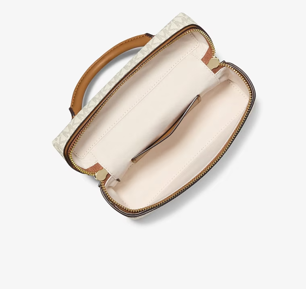 照片來源：官方網站 MICHAEL KORS Jana