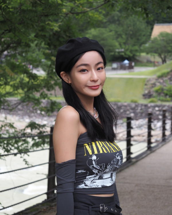 32岁女艺人公开新恋情蜜游摩洛哥!高调认爱男友来头不小