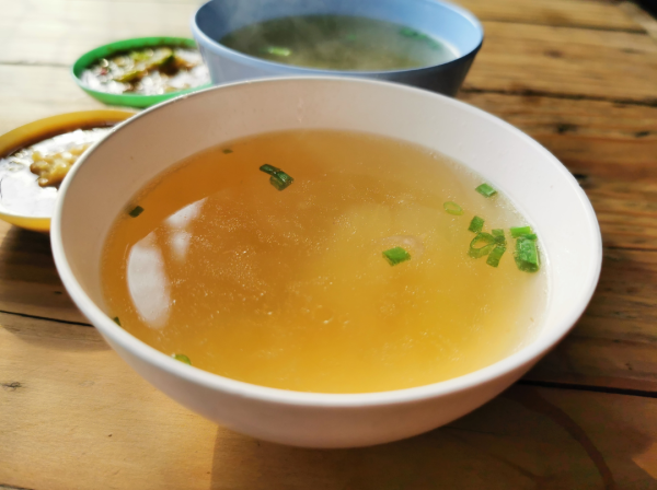 消委會清湯｜清湯/肉湯或防腐劑超標及含重金屬 消委會檢測10款預先包裝湯飲 附3大安全食用貼士