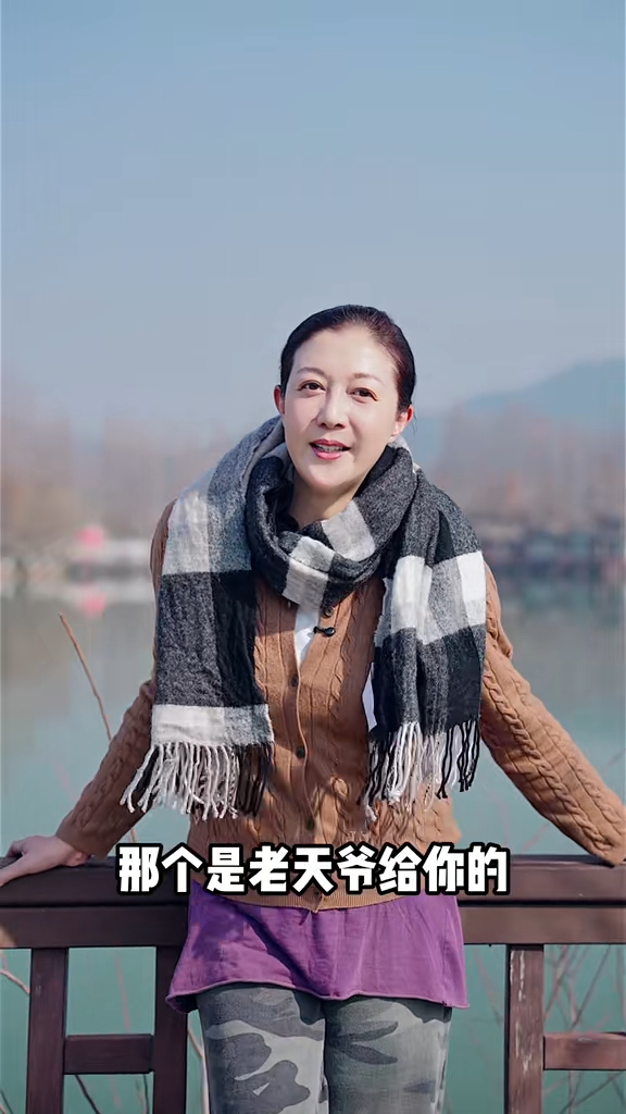 吳綺莉罕有回應被成龍逼驗吳卓林DNA！激動曝12字揭拒認女真相：超過了我的底線