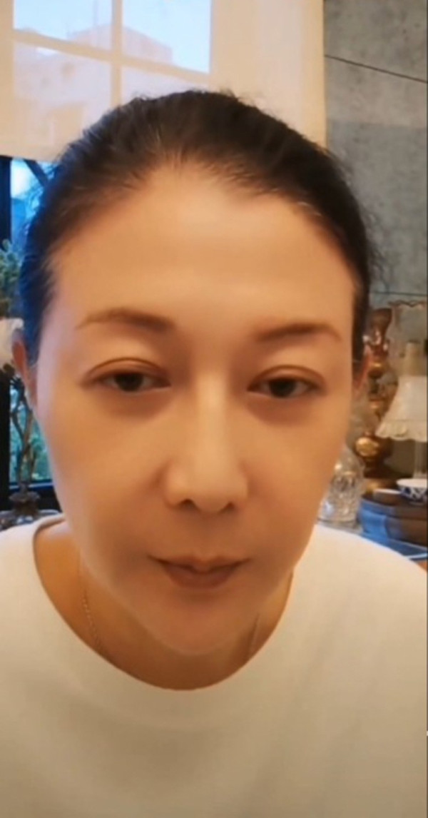 吳綺莉罕有回應被成龍逼驗吳卓林DNA！激動曝12字揭拒認女真相：超過了我的底線