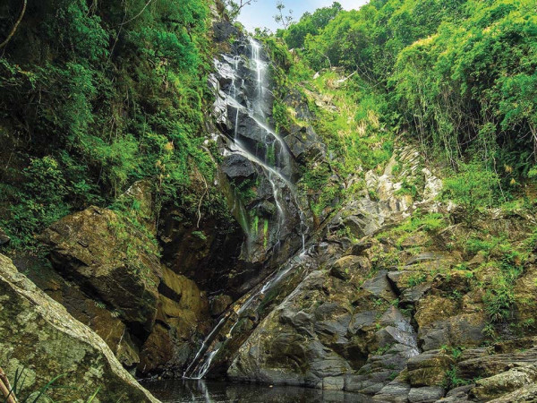 大美督船灣淡水湖主壩（圖片來源︰香港旅遊發展局）