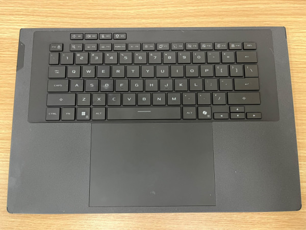 ASUS ROG Zephyrus Duo (2026) 開箱實測！試玩Core Ultra 9 + RTX 5090 + 雙 OLED 屏幕機王