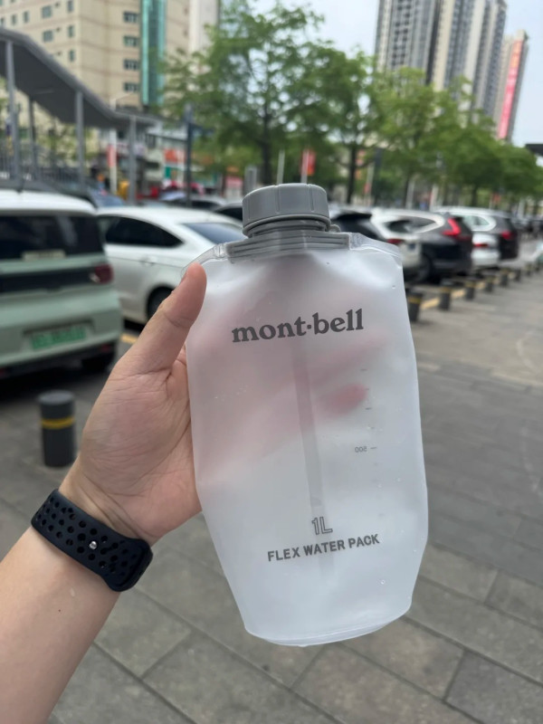 Montbell軟水袋日本必搶！網民爆推飲完即摺極慳位：小心裝錯水秒報廢！