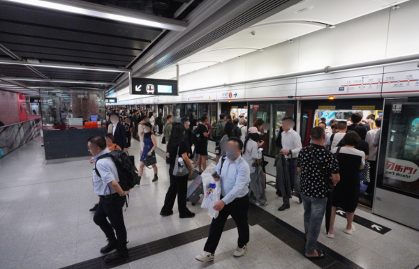 香港惡臭沖天?港鐵商場慘遭「大陸味」籠罩 網民列3大重災區:不敢再去