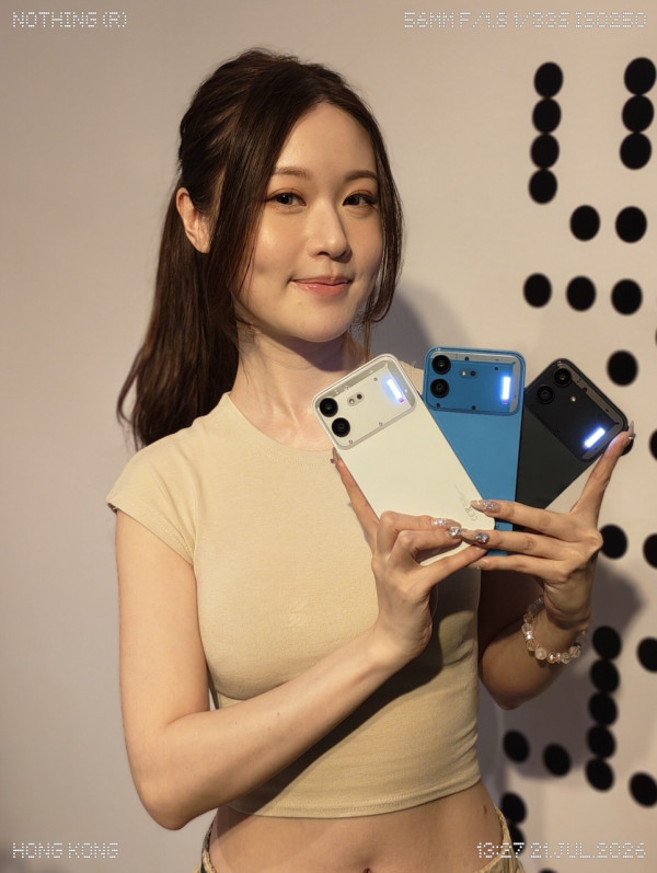 Nothing Phone (4b) 開箱評測｜HK$2,899 透明美學 6.77 吋 Super AMOLED + Snapdragon 6 Gen 4 + 5,200mAh 性價比全面拆解