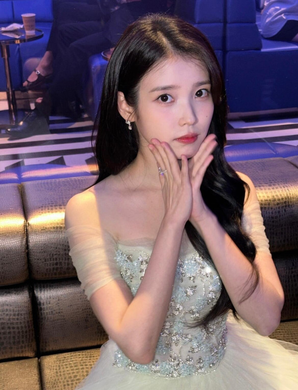 33歲女歌手證實病情復發緊急停工！宣布取消9月演唱會：真的撐不下去