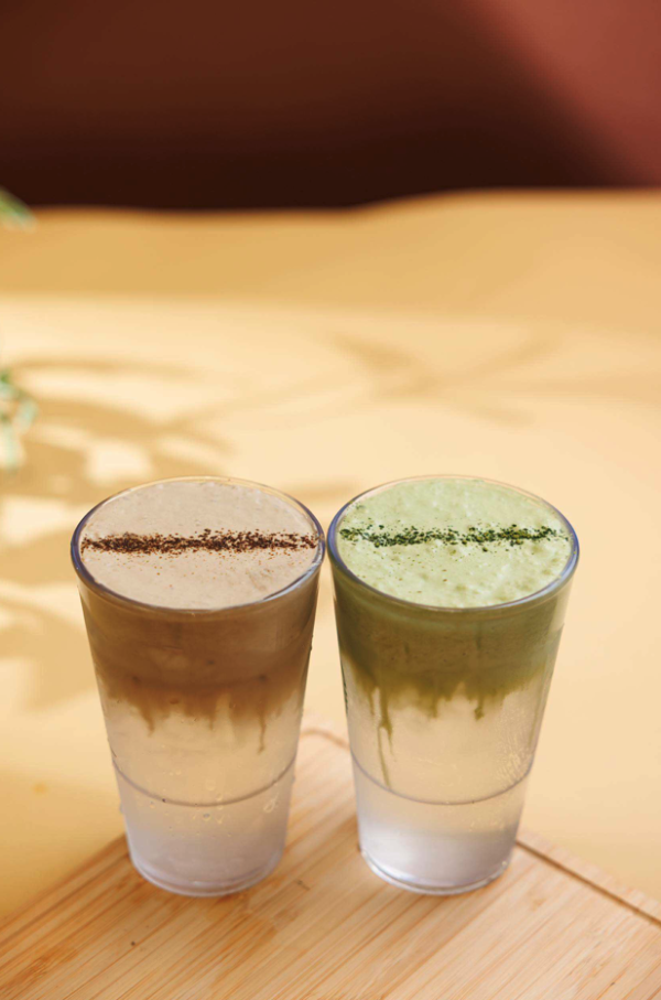 Starbucks新推草莓檸檬冷萃咖啡！抹茶綿雲椰子水/咖啡鮮奶日式焙茶/多款夏日新品