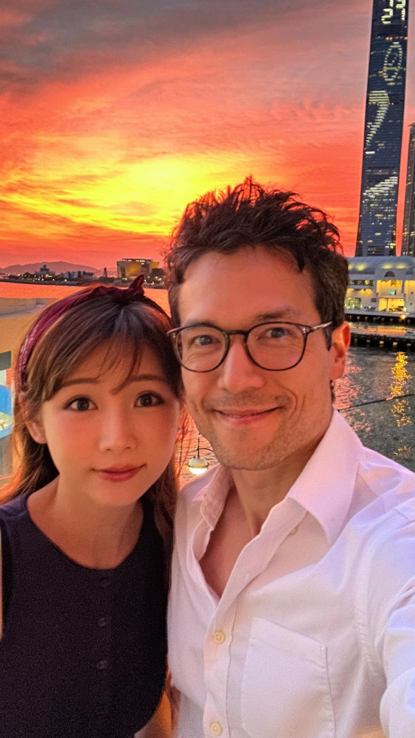 37歲新婚人妻罕晒性感比堅尼照出水芙蓉！老公揸機解放深溝好身材獲讚極致童顏