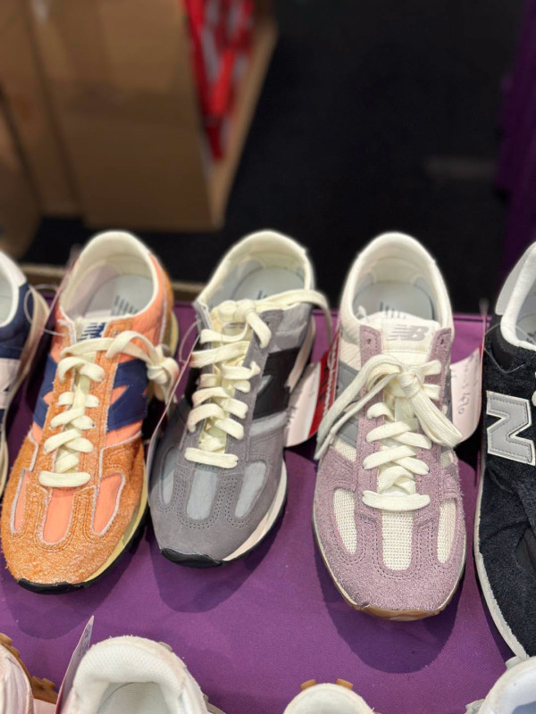 开仓优惠 | 铜锣湾时代广场名牌运动鞋开仓低至2折!$250起入手adidas/New Balance/Columbia鞋款 必买IU同款