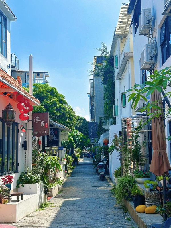 深圳大鵬必去山海窗景Cafe！紅白色獨棟別墅/一線海景/日落金山 