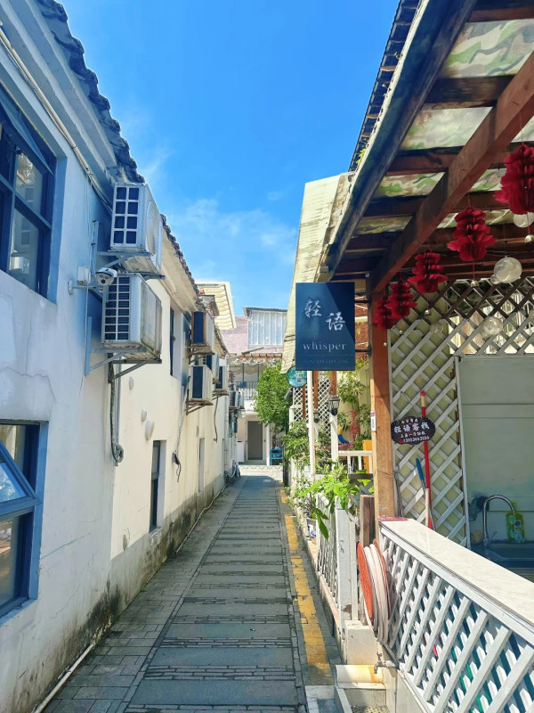 深圳大鵬必去山海窗景Cafe！紅白色獨棟別墅/一線海景/日落金山 