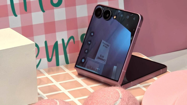 Samsung Galaxy Z Fold8 Ultra / Z Fold8 / Z Flip8 上手玩：三部摺機規格大解構 書本摺機新玩法