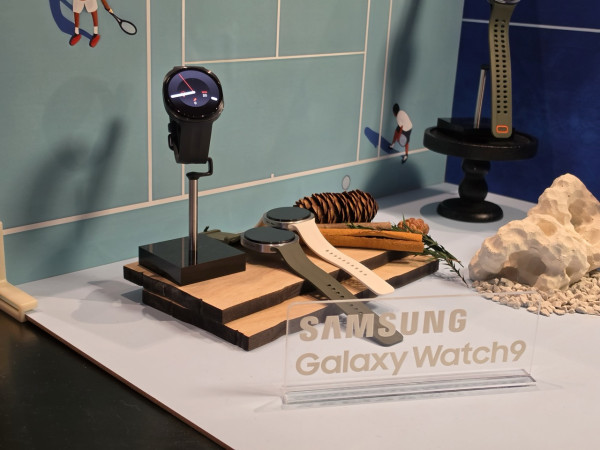Samsung Galaxy Watch Ultra2 + Galaxy Watch9 發布 健康監測由「被動」走向「預警」