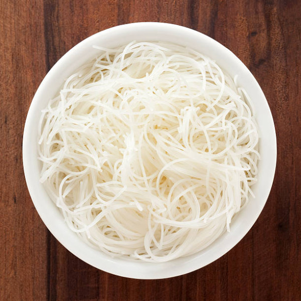台灣爆甲醛米粉嚴重食安事故！恐致白血病、致癌多款產品中招／涉事產地香港有進口