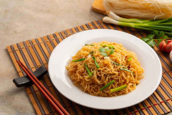 台灣爆甲醛米粉嚴重食安事故！恐致白血病、致癌多款產品中招／涉事產地香港有進口