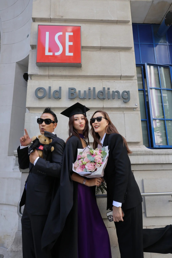 金像影帝21岁爱女“最强学霸”身份曝光!英国顶尖学府一级荣誉毕业青出于蓝