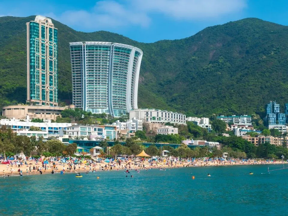 香港夏日泳灘推薦！網民熱推5大乾淨沙灘！附水質等級交通指南