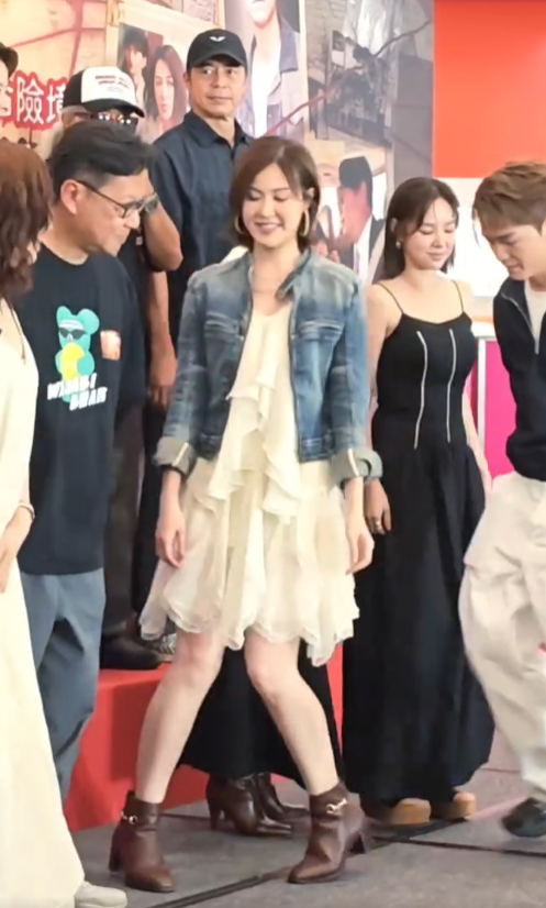 何沛珈阮浩棕分手半年後極罕同台!台上尷尬閃避惹網民熱議:做到出晒面
