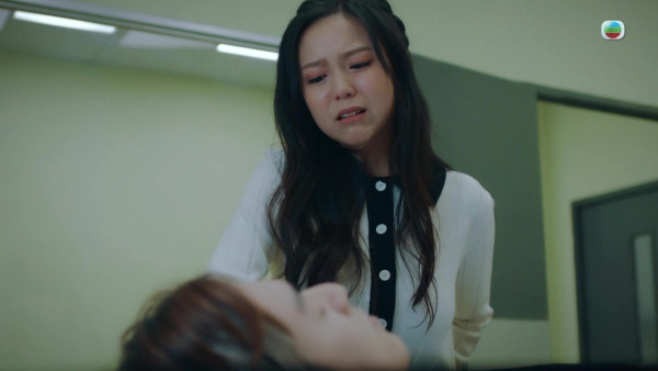非份之罪｜胡敏芝「畸形恋爱脑」误杀吴伟豪！痴迷演技吓坏摄影师：这女的真是好疯