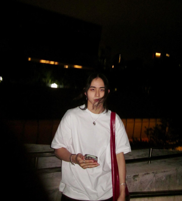 30歲女藝人分手兩年被爆新戀情！拍拖斷正暗撻《造星》25歲鮮肉譜姐弟戀