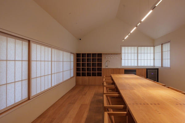 《母胎單身戀愛大作戰2》同款絕美民宿大公開！建築大師打造4,000坪松林隱世美學旅宿 