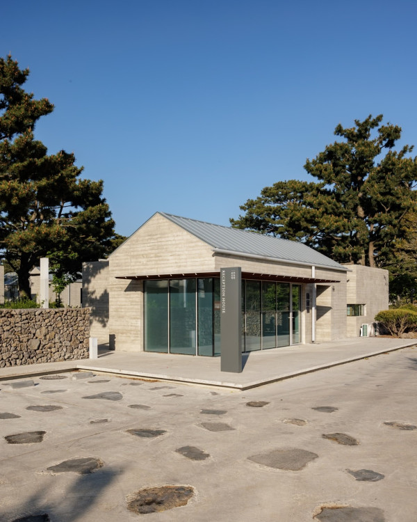 《母胎單身戀愛大作戰2》同款絕美民宿大公開！建築大師打造4,000坪松林隱世美學旅宿 