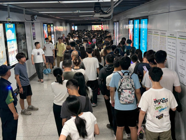 深圳地鐵安檢數百米人龍引發不滿 央視批:合法不代表不考慮方式 附物品限制清單
