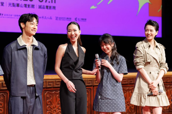 聰明鎮線上看｜梁詠琪首演台劇伊藤潤二改編！小S大女Elly演「蛞蝓少女」成焦點
