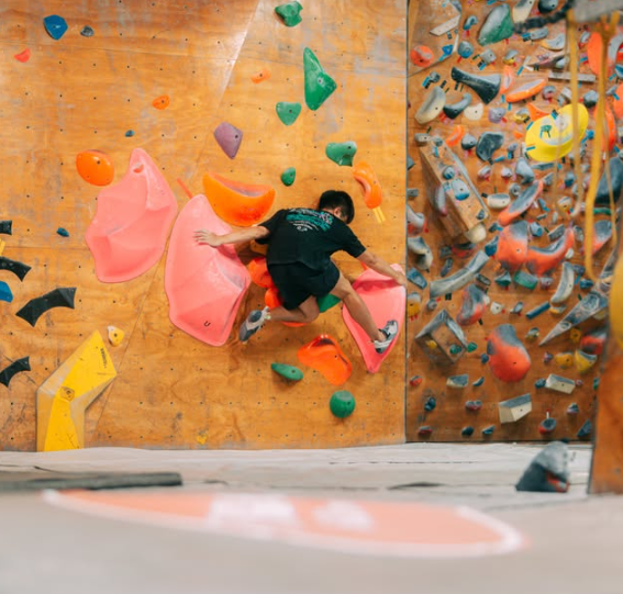 Project Climb and Boulder 攀石場（圖片來源︰IG@project_climbandboulderhk）
