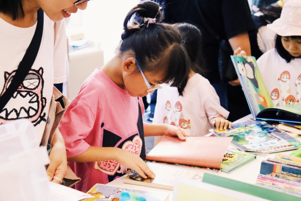 Rolling Books捐書及回收書籍（圖片來源︰Rolling Books）