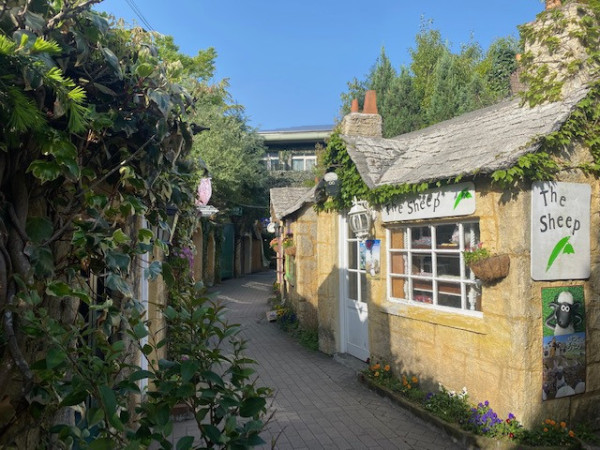 floral-village
