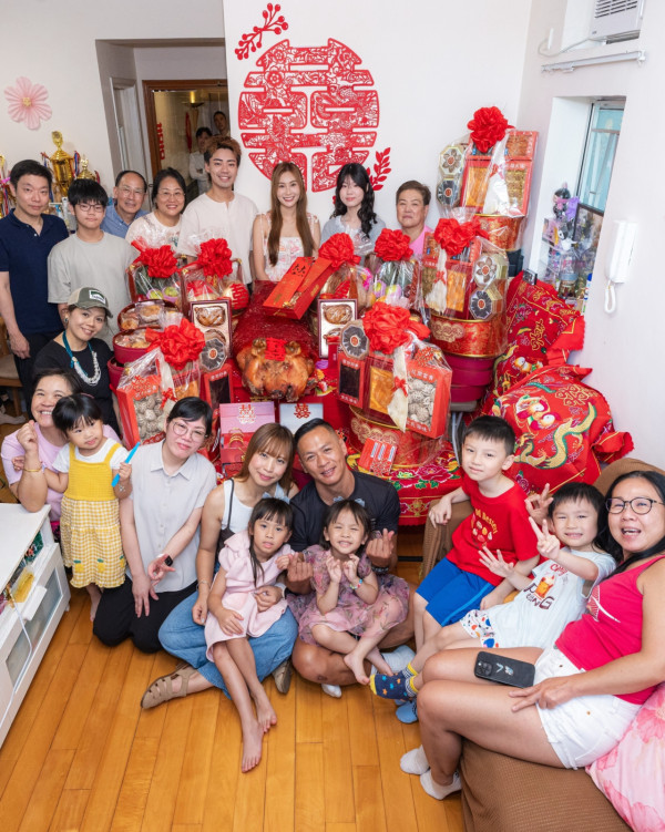 27歲男藝人曝結婚喜訊奢華過大禮！寵妻豪曬龍鳳鈪勞力士：成功落訂