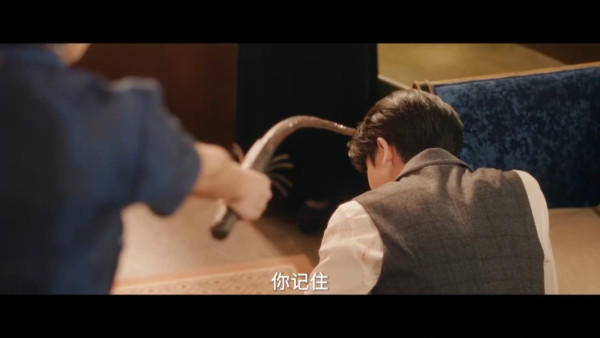 這一秒過火｜胡杏兒怒鞭男神張凌赫恐成人民公敵！急澄清：與本人無關
