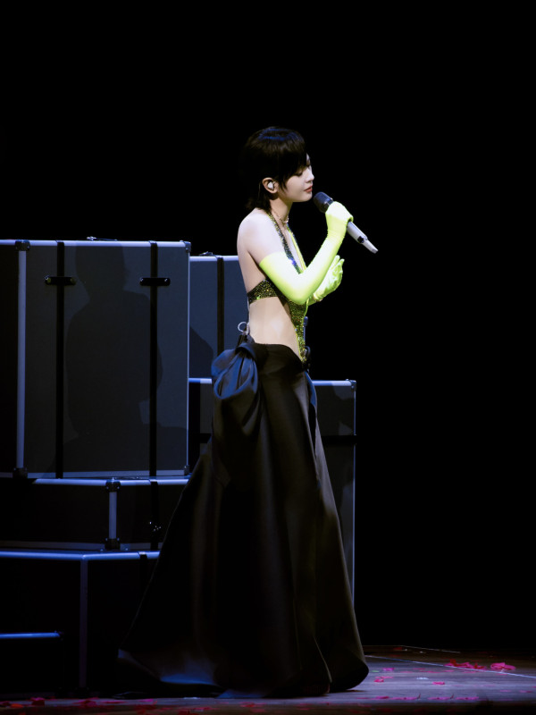 陳輝陽作品演唱會｜五大唱將聯手唱響新曲舊詞經典金曲 陳奕迅容祖兒翻唱改編版《漩渦》