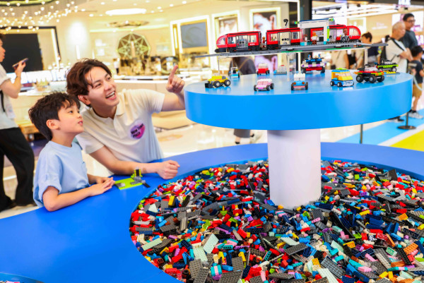 LEGO限時登陸沙田新城市!4米高DJ樂仔+巨型遊戲對決 打造驚喜LEGO互動巴士站