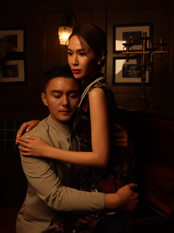 楊明莊思明公開華麗結婚相曝吉隆坡婚禮！豪擲過百萬打造頂級嫁衣成香港第一人