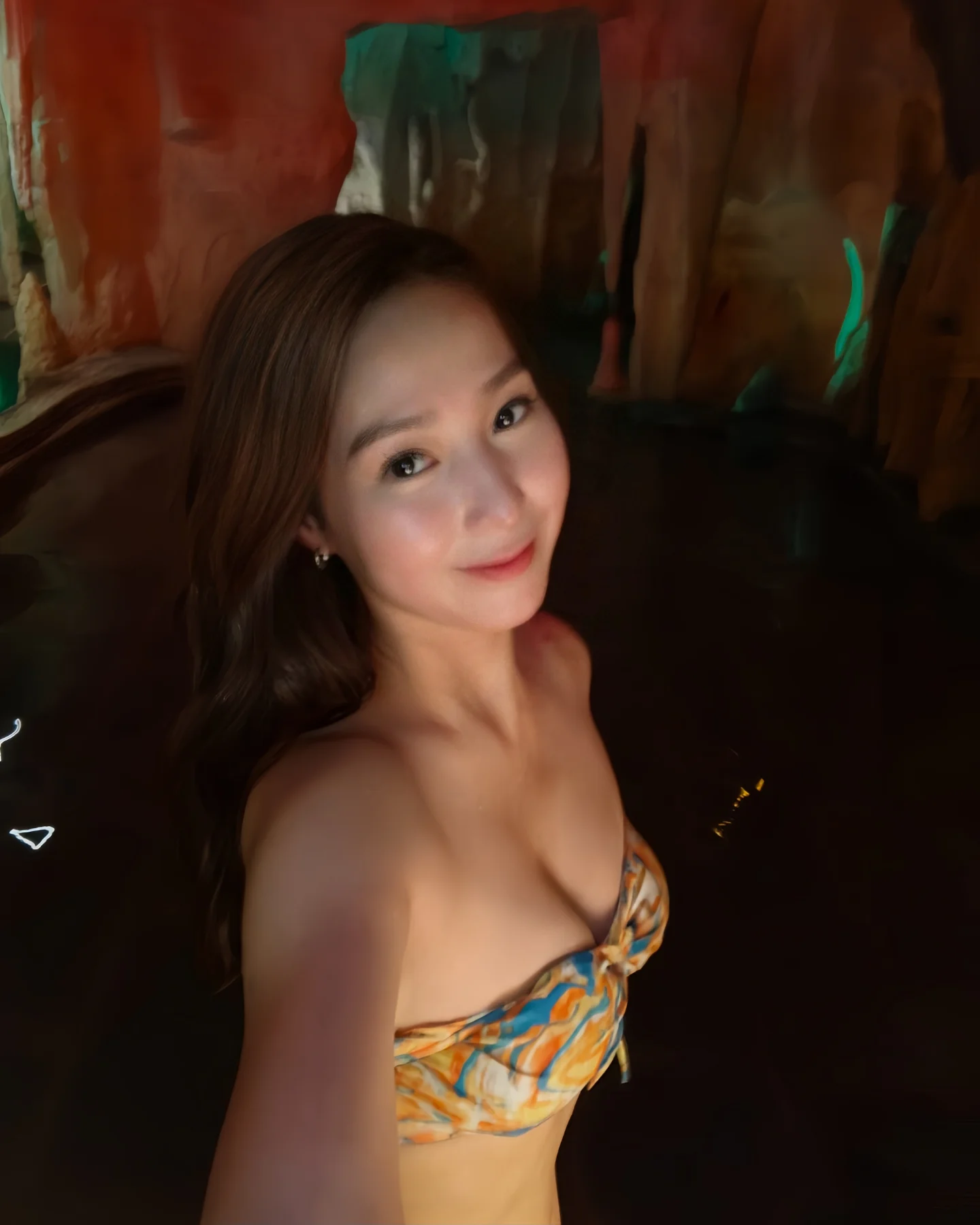 35歲女藝人離巢後爆大鑊狂轟刻薄內幕！IG怒罵舊公司四宗罪：弄權嘅瘀血